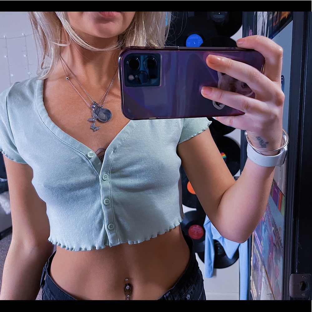 Womens Button Crop